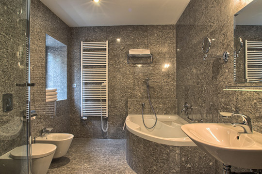 Residence Rybna apartment Type 3 Bathroom